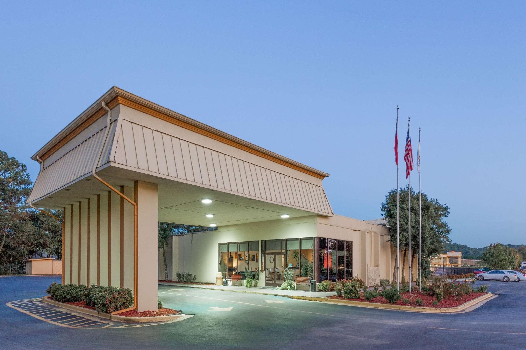 Quality Inn Dalton East