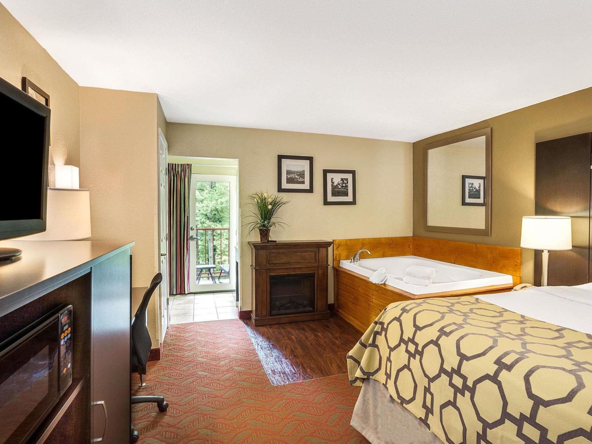Baymont by Wyndham Gatlinburg On The River