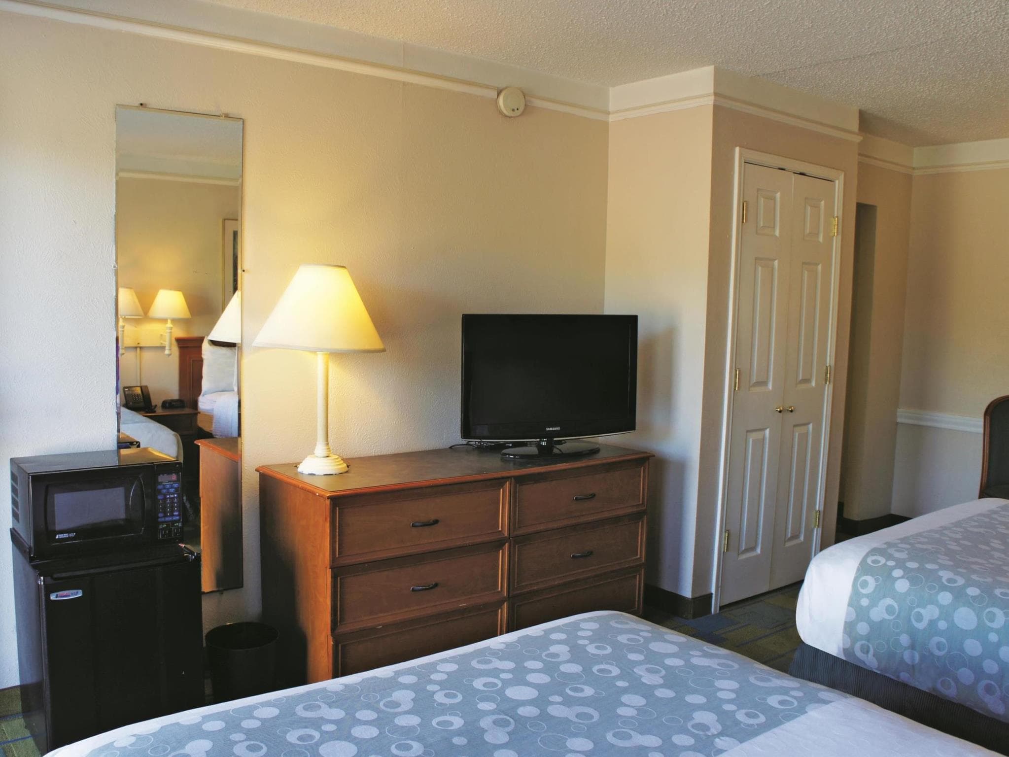 La Quinta Inn by Wyndham Clute Lake Jackson photo 3