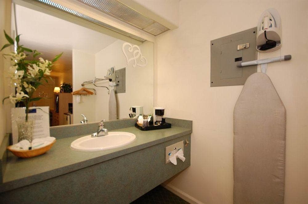 Windemere Hotel & Conference Center photo 2