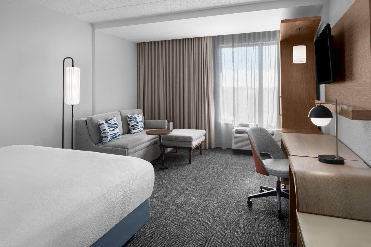 Courtyard by Marriott Charleston Summerville photo 2