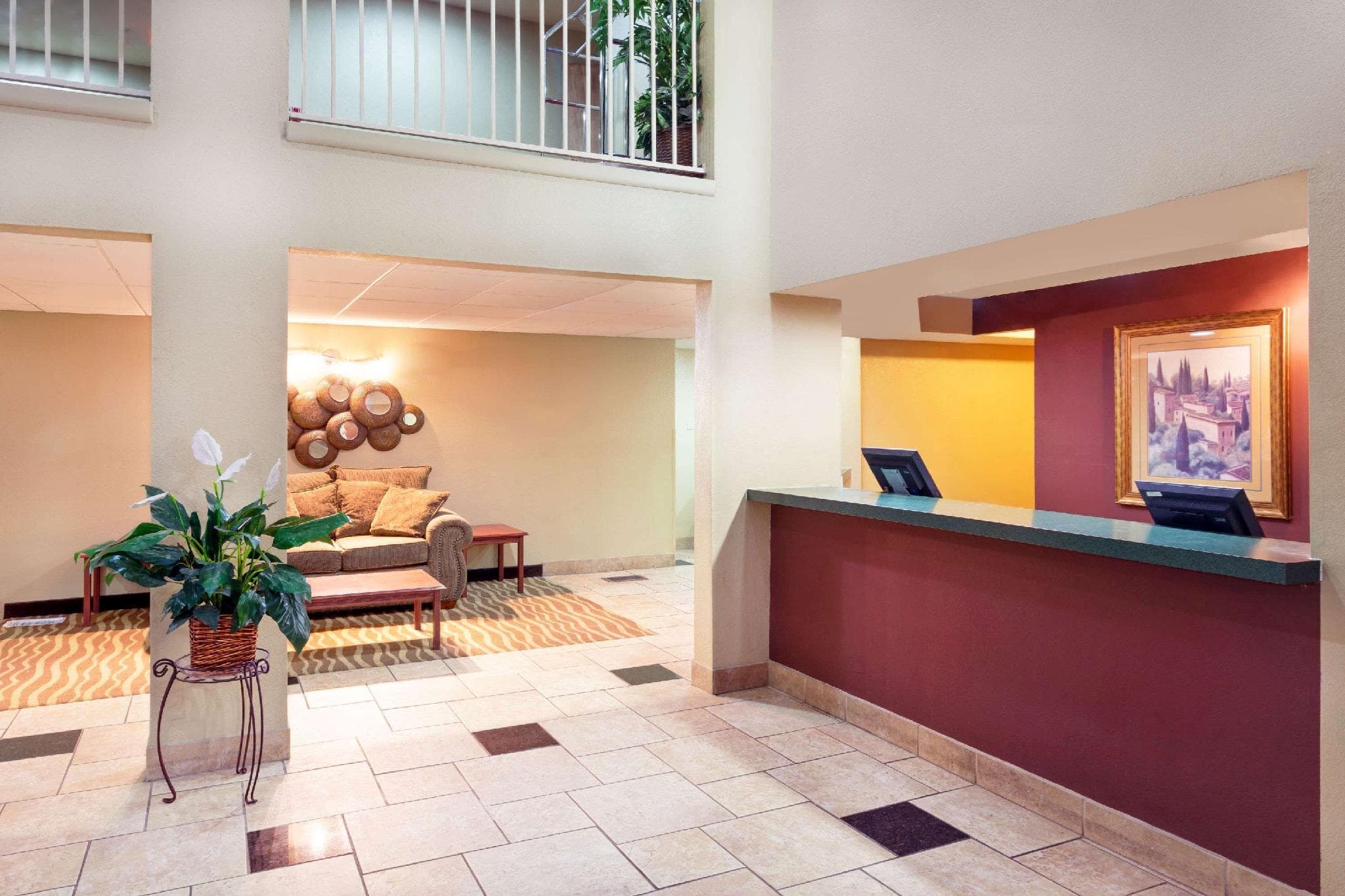 Rodeway Inn & Suites Chandler - Phoenix South I-10 photo 4