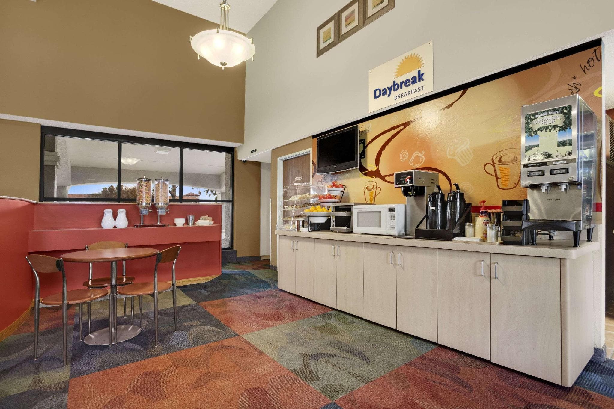 Days Inn by Wyndham Buena Park photo 3