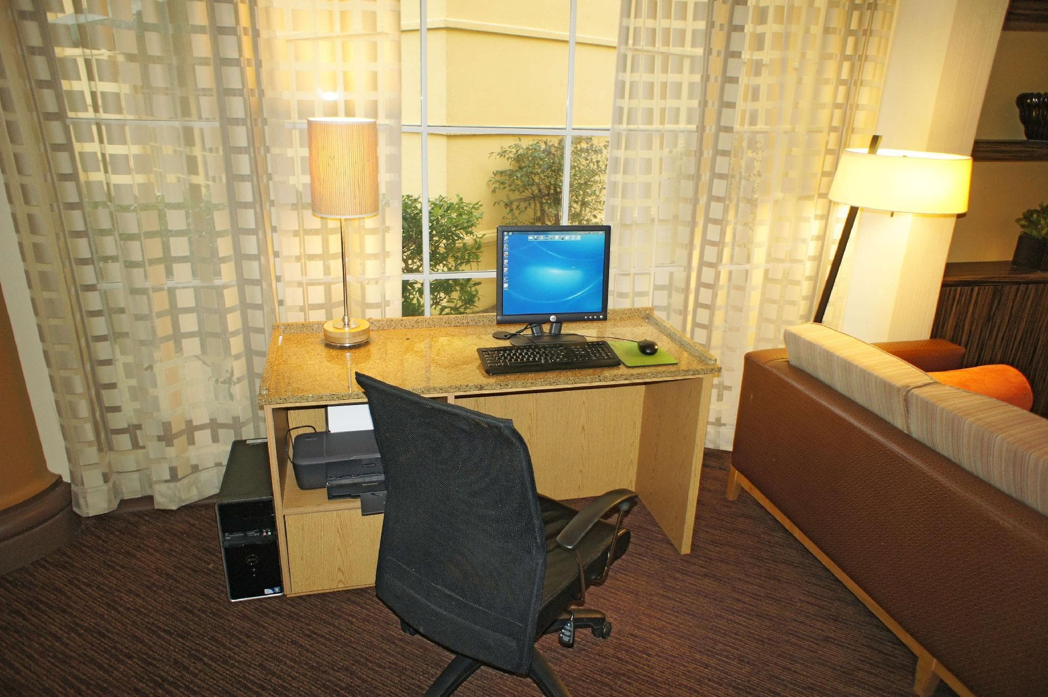 La Quinta Inn & Suites by Wyndham Raleigh Crabtree photo 3