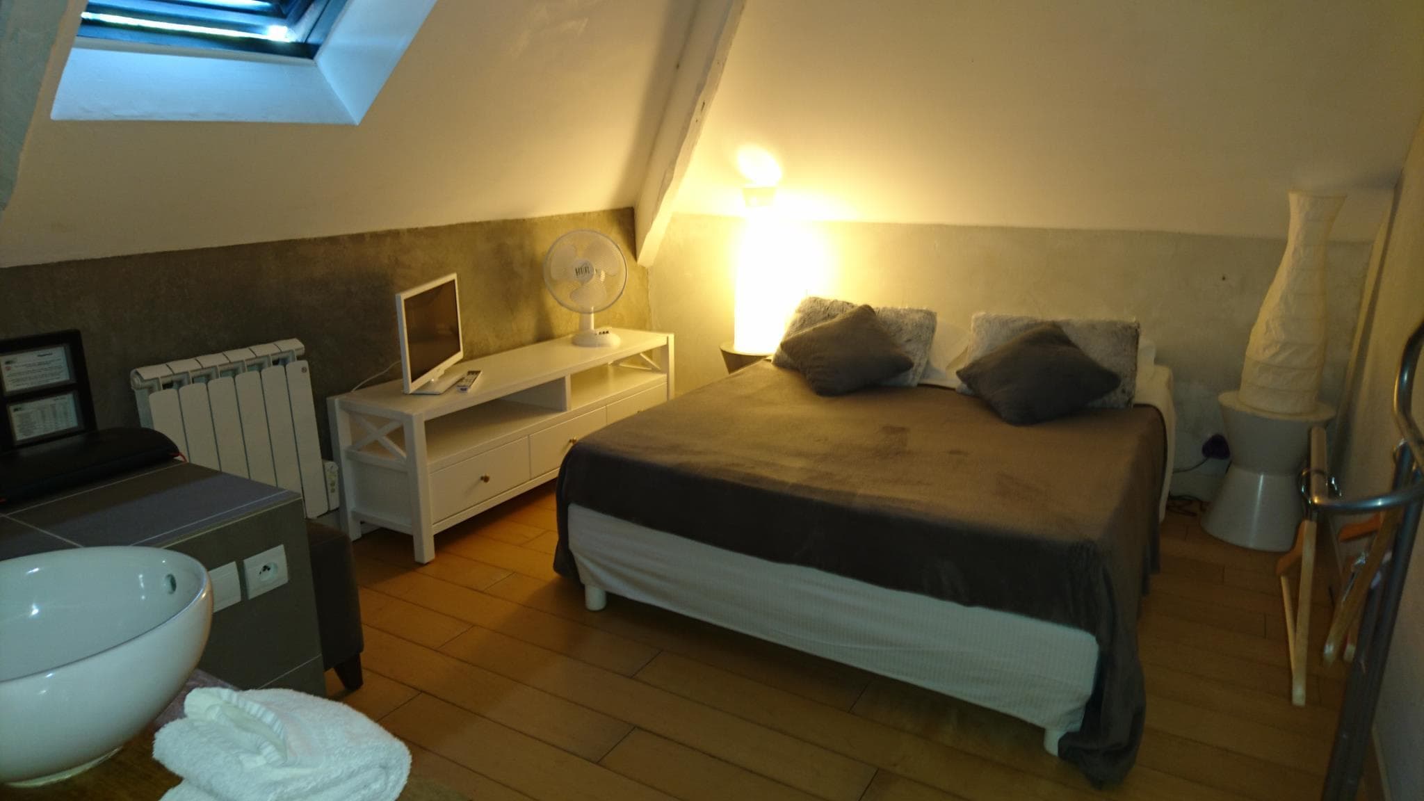 Hotel la Bastie d Urfe photo 2