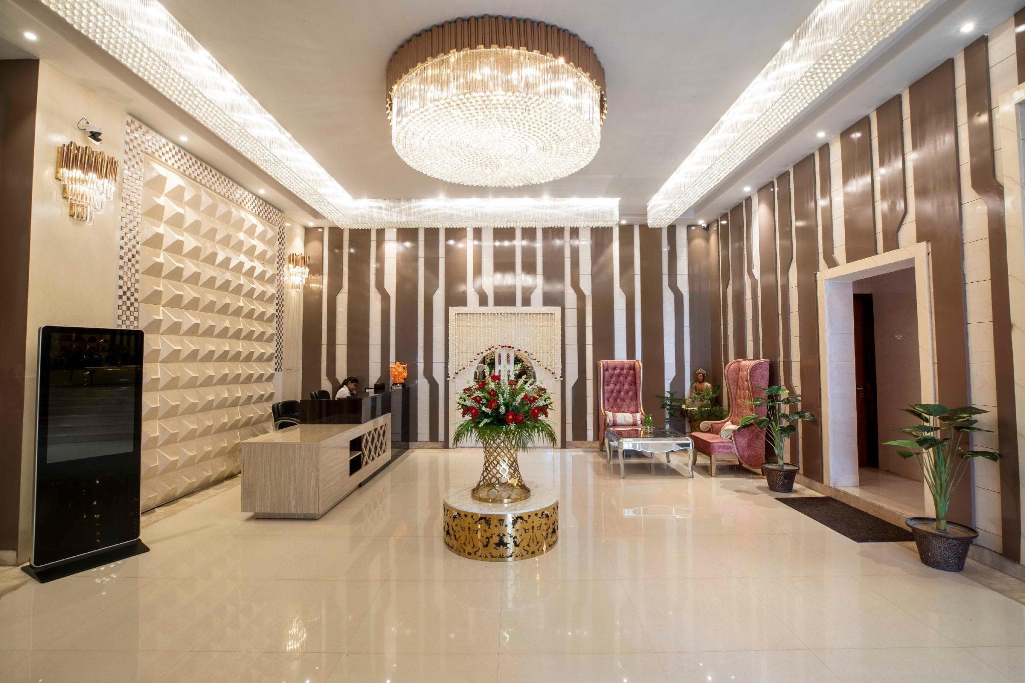 Red K Velvet Hotel photo 3