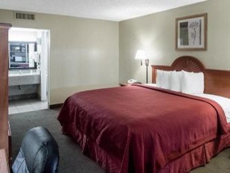 Ramada by Wyndham Odessa Near University of Texas Permian photo 2