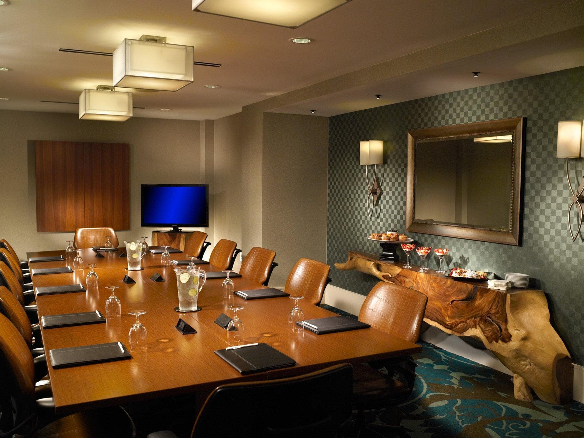 Crowne Plaza Charleston By IHG photo 5