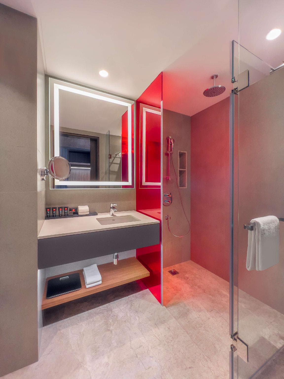 Radisson RED Chandigarh Mohali photo 2
