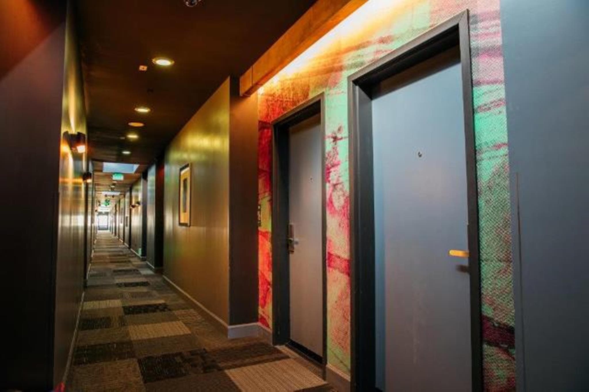 BLVD Hotel and Studios Universal-Hollywood, an Ascend Collection Hotel photo 3
