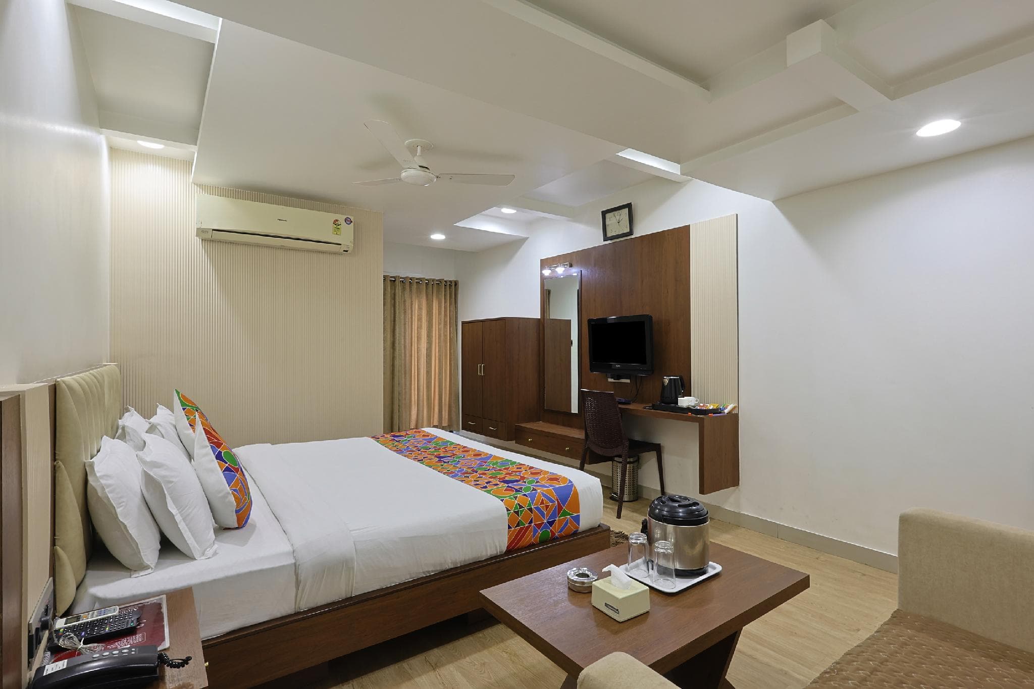 Hotel Ambassador photo 2