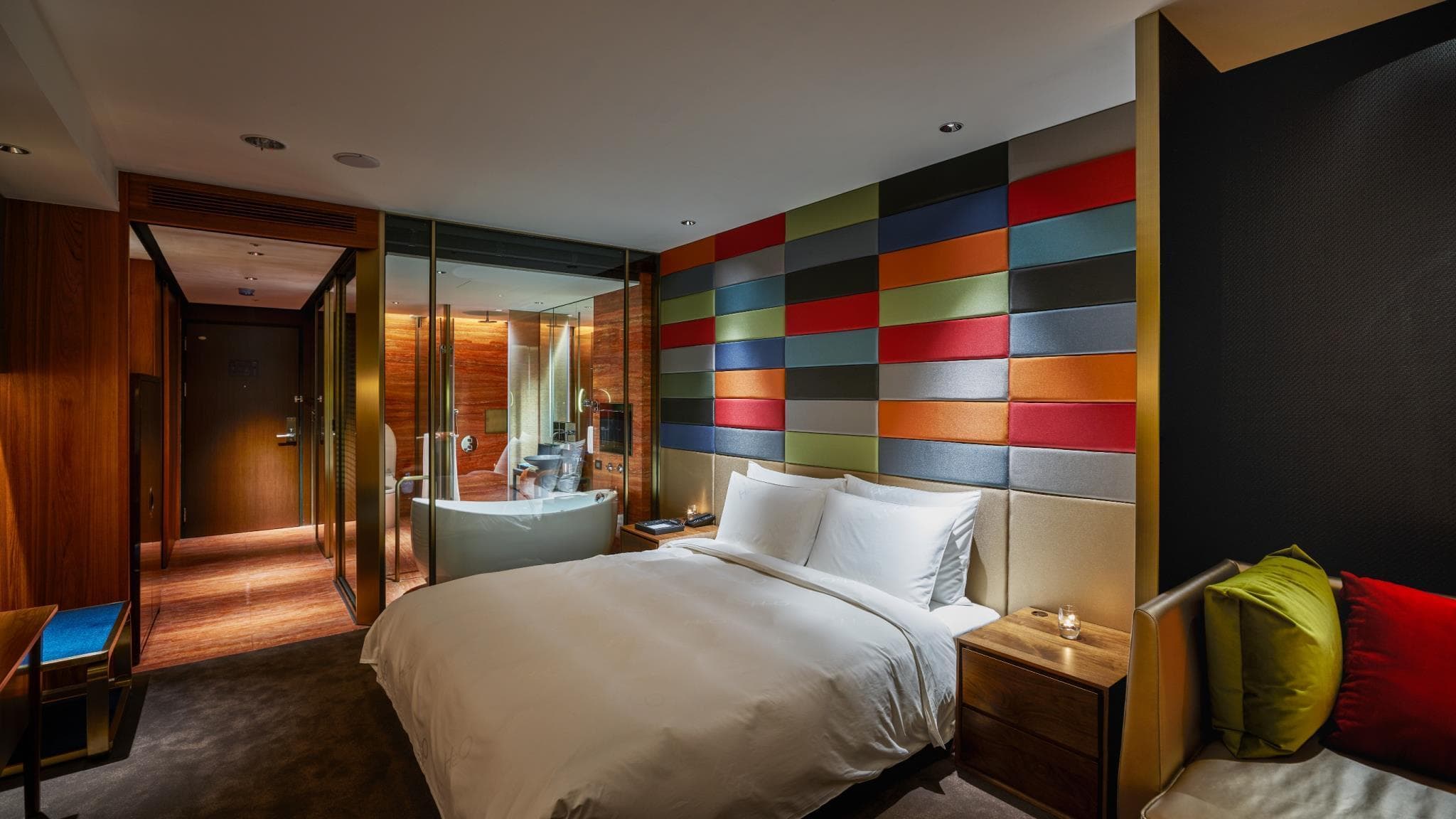 H2O Hotel photo 2