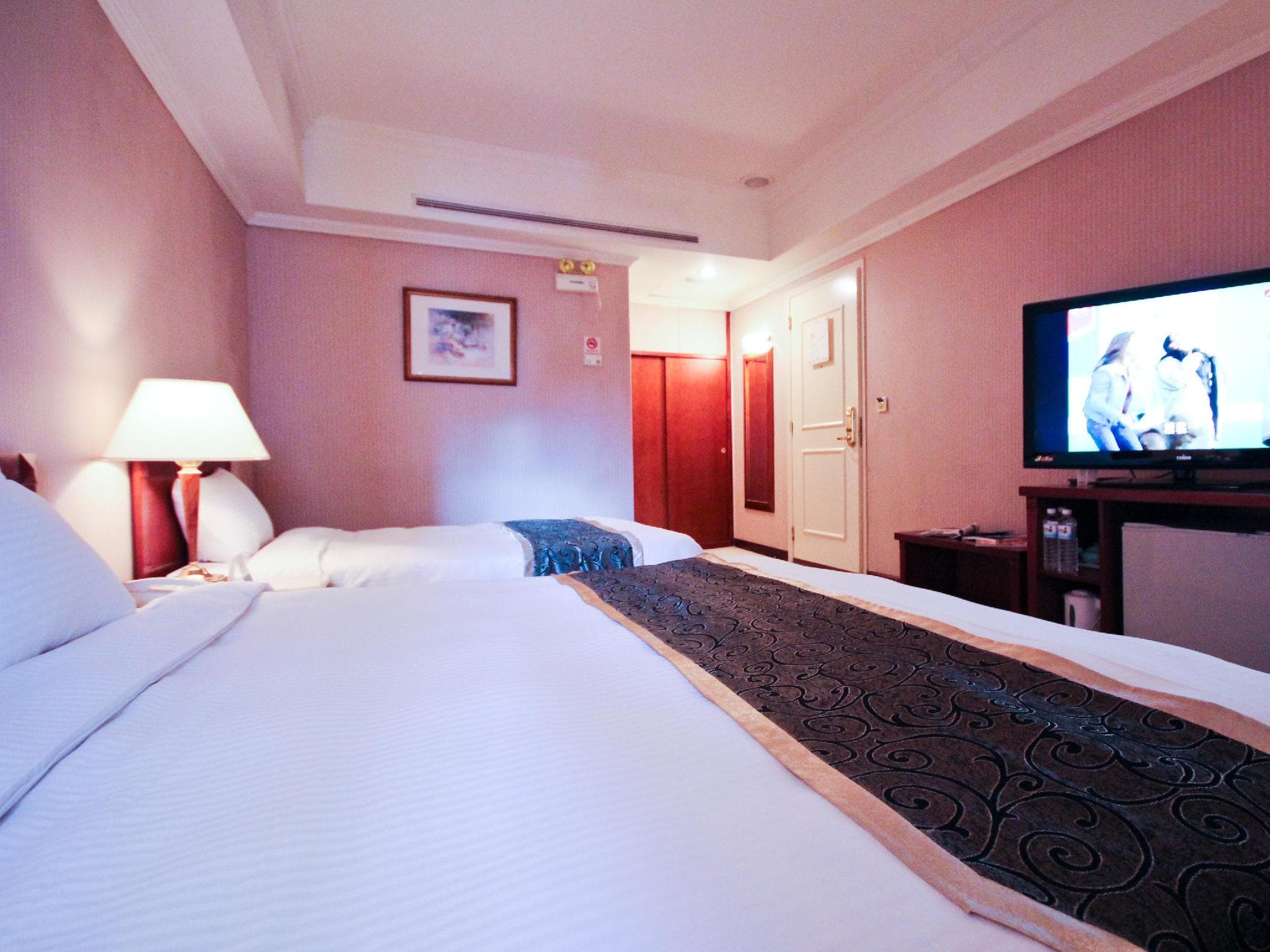 Grand Boss Hotel photo 2