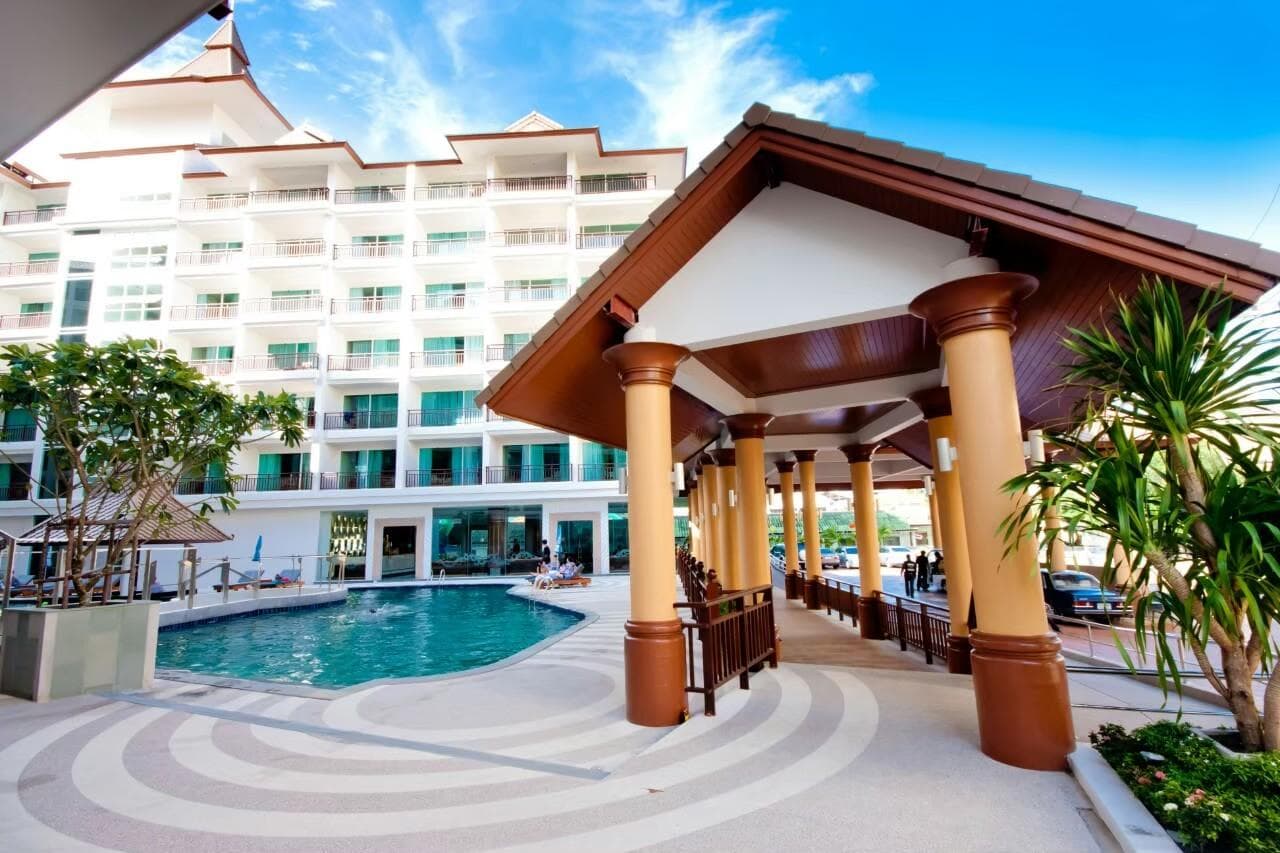 Crystal Palace Luxury Hotel Pattaya photo 4