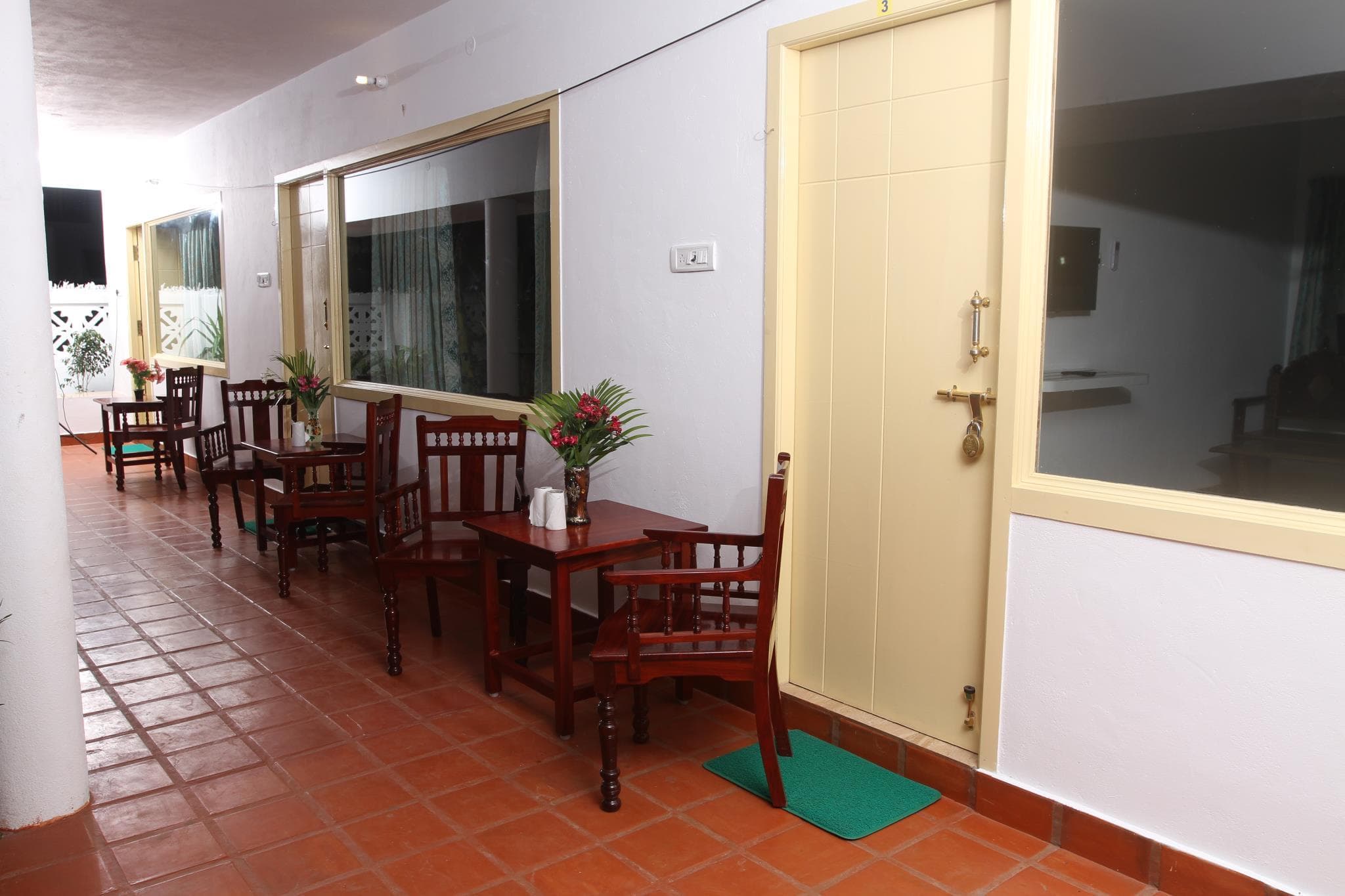 Meya Beach walk hotel & Restaurant photo 4