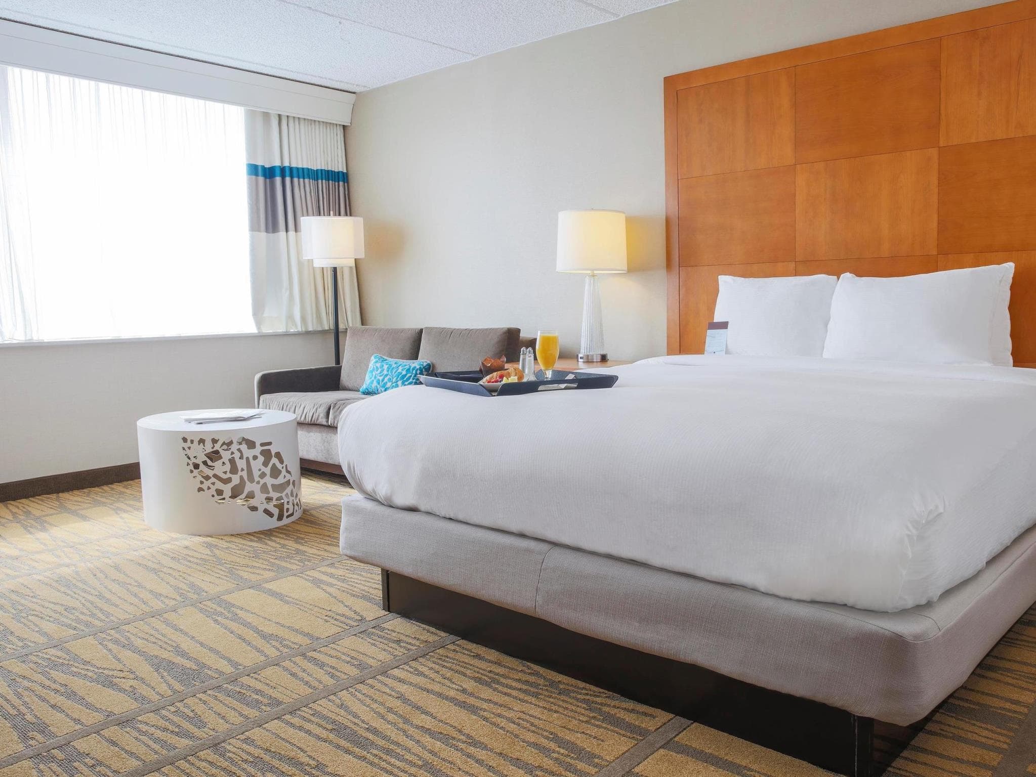 DoubleTree by Hilton Hotel Rochester photo 2