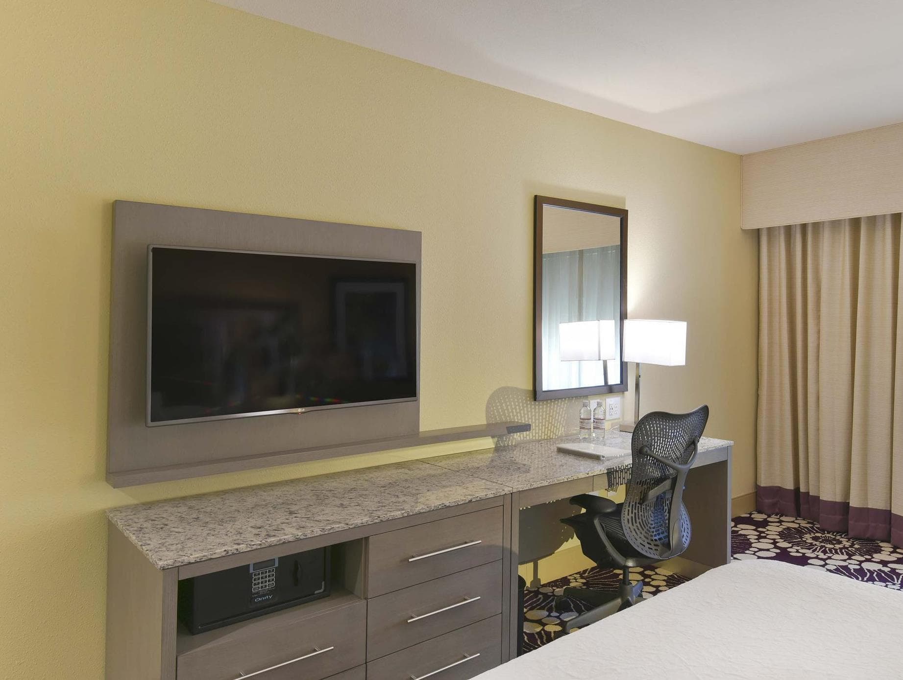 Hilton Garden Inn Raleigh/Crabtree Valley photo 3