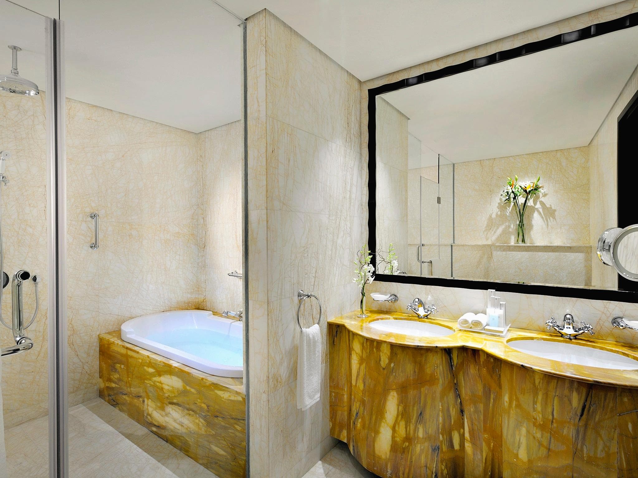 Crowne Plaza Dubai Jumeirah By IHG photo 4