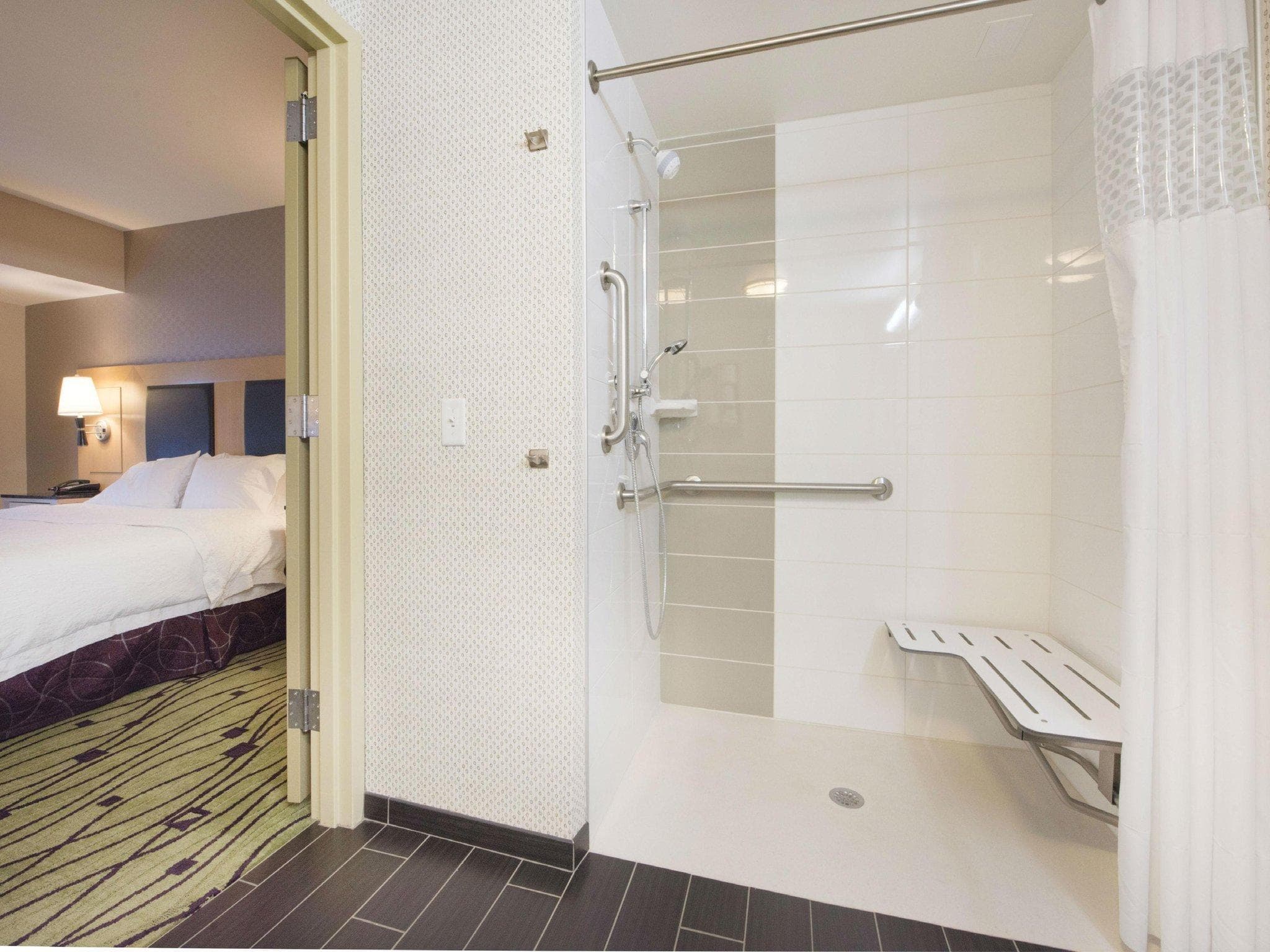 Hampton Inn & Suites Raleigh/Crabtree Valley photo 4