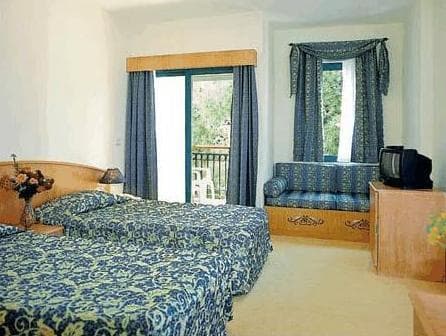 Dosi Hotel