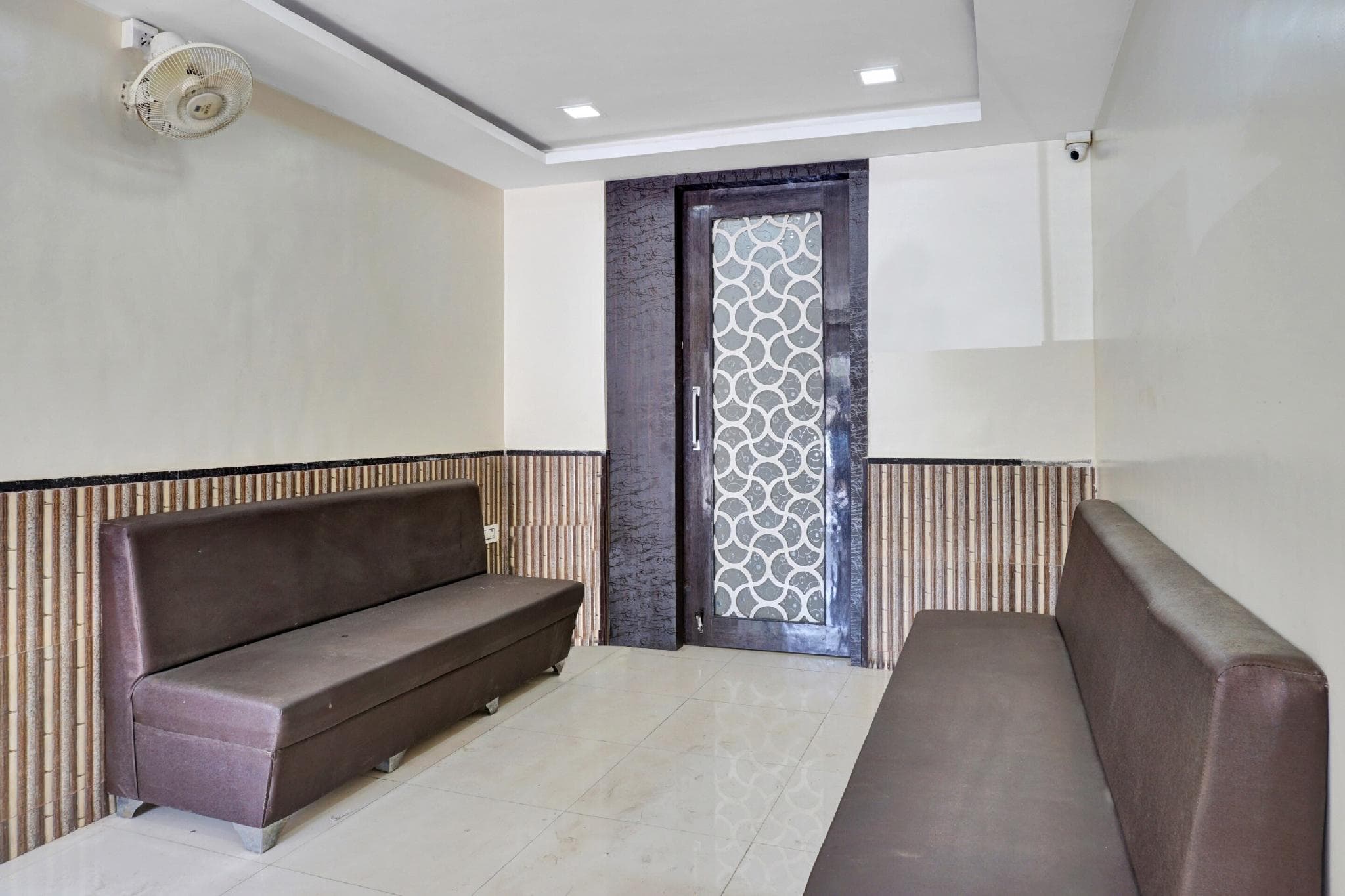 Collection O 82927 Hotel Chetan Executive photo 3
