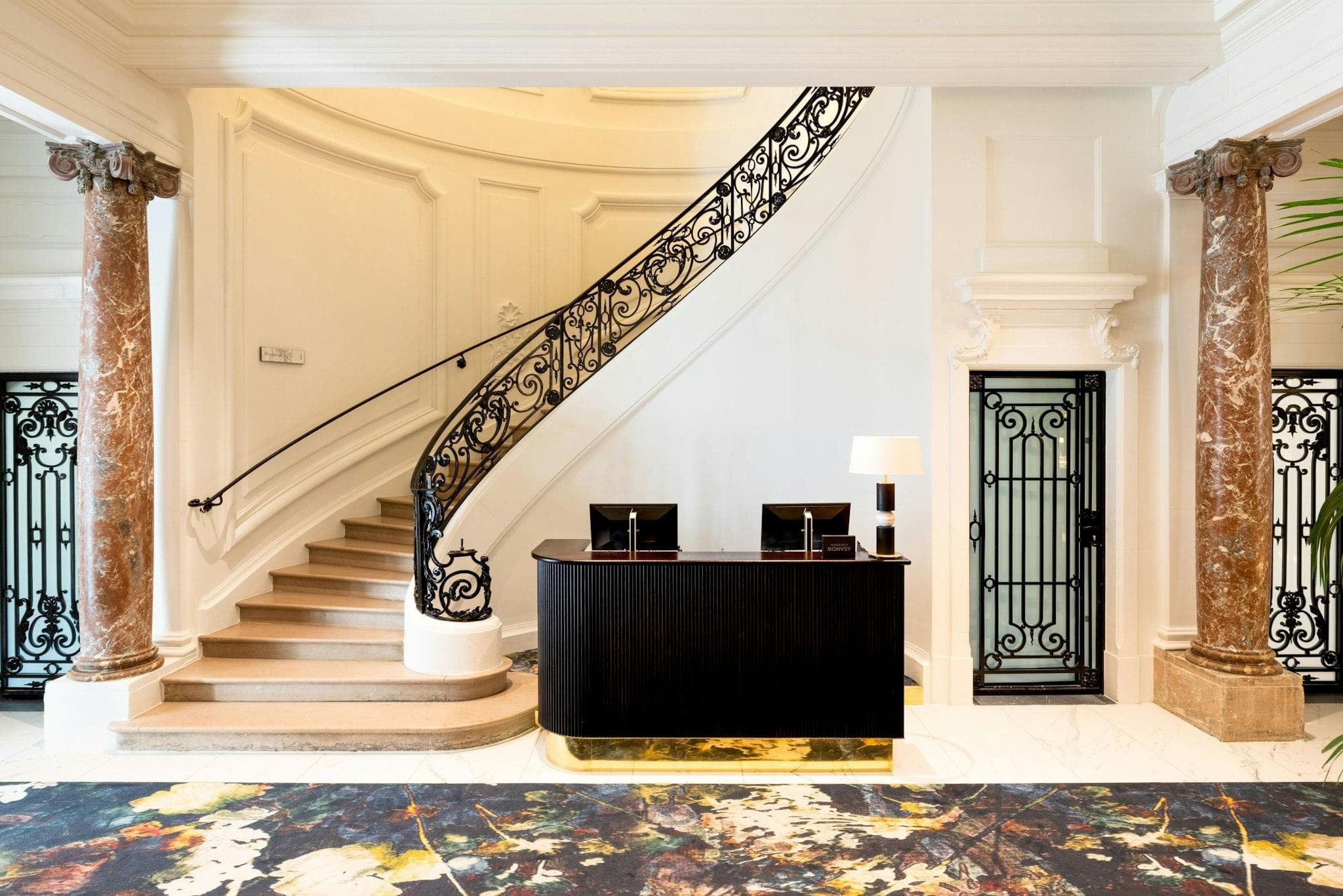 Sapphire House Antwerp, Autograph Collection photo 4