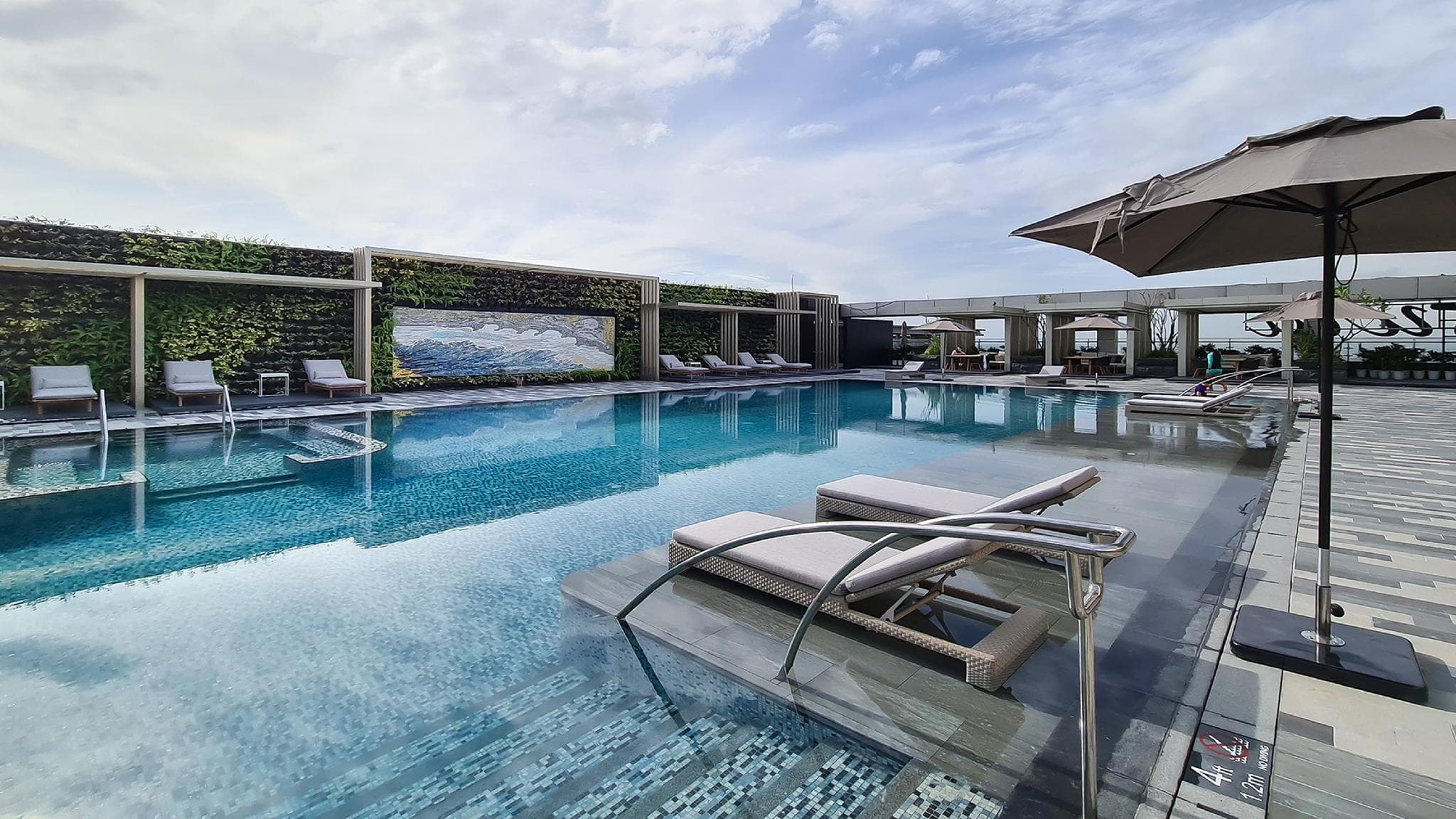 Hotel Okura Manila at Newport World Resorts photo 4