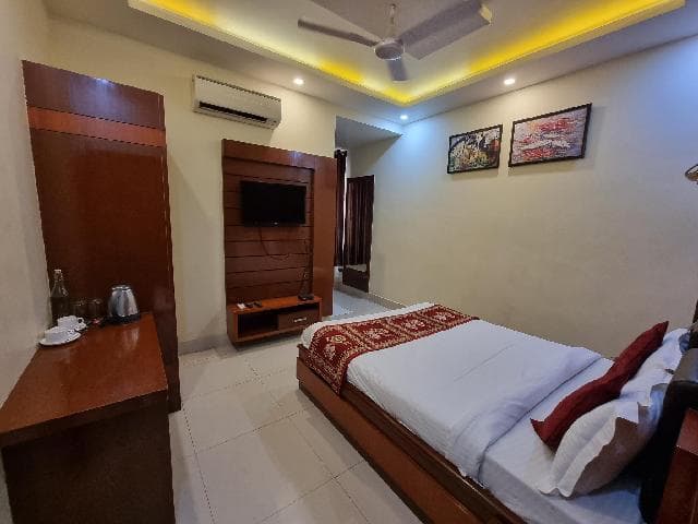 Hotel Vitthal International photo 2