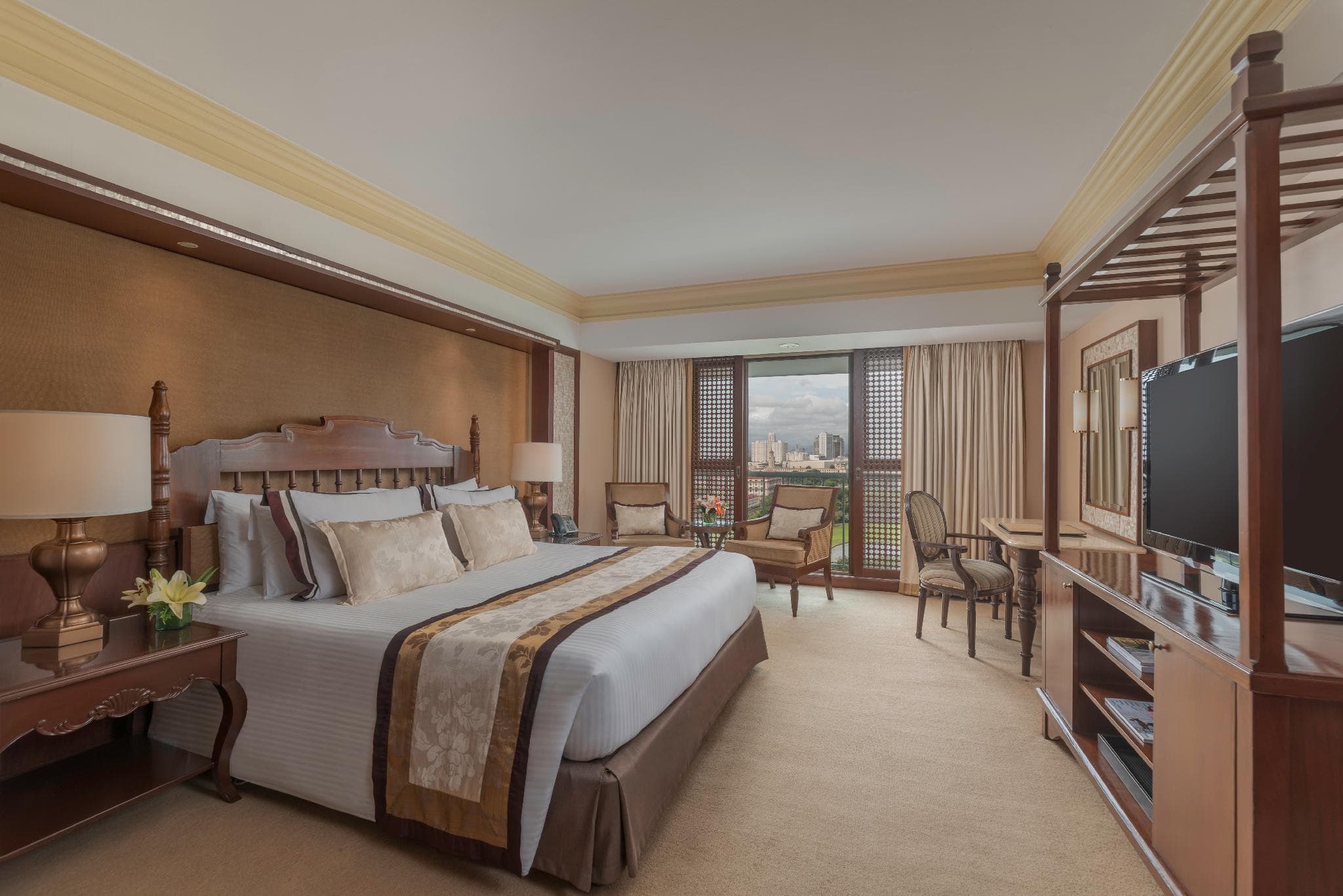 The Manila Hotel photo 2