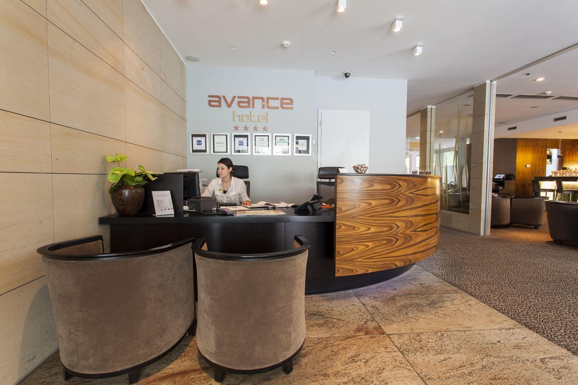 Hotel AVANCE