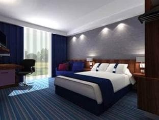 Holiday Inn Express Dunstable By IHG photo 2