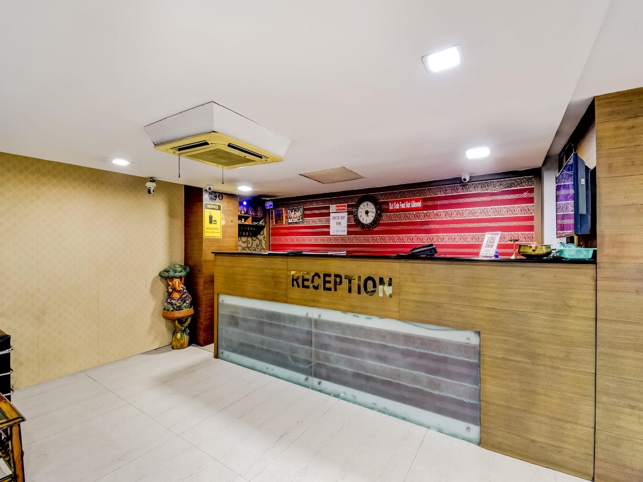 OYO Flagship Hotel Sunset Inn photo 4