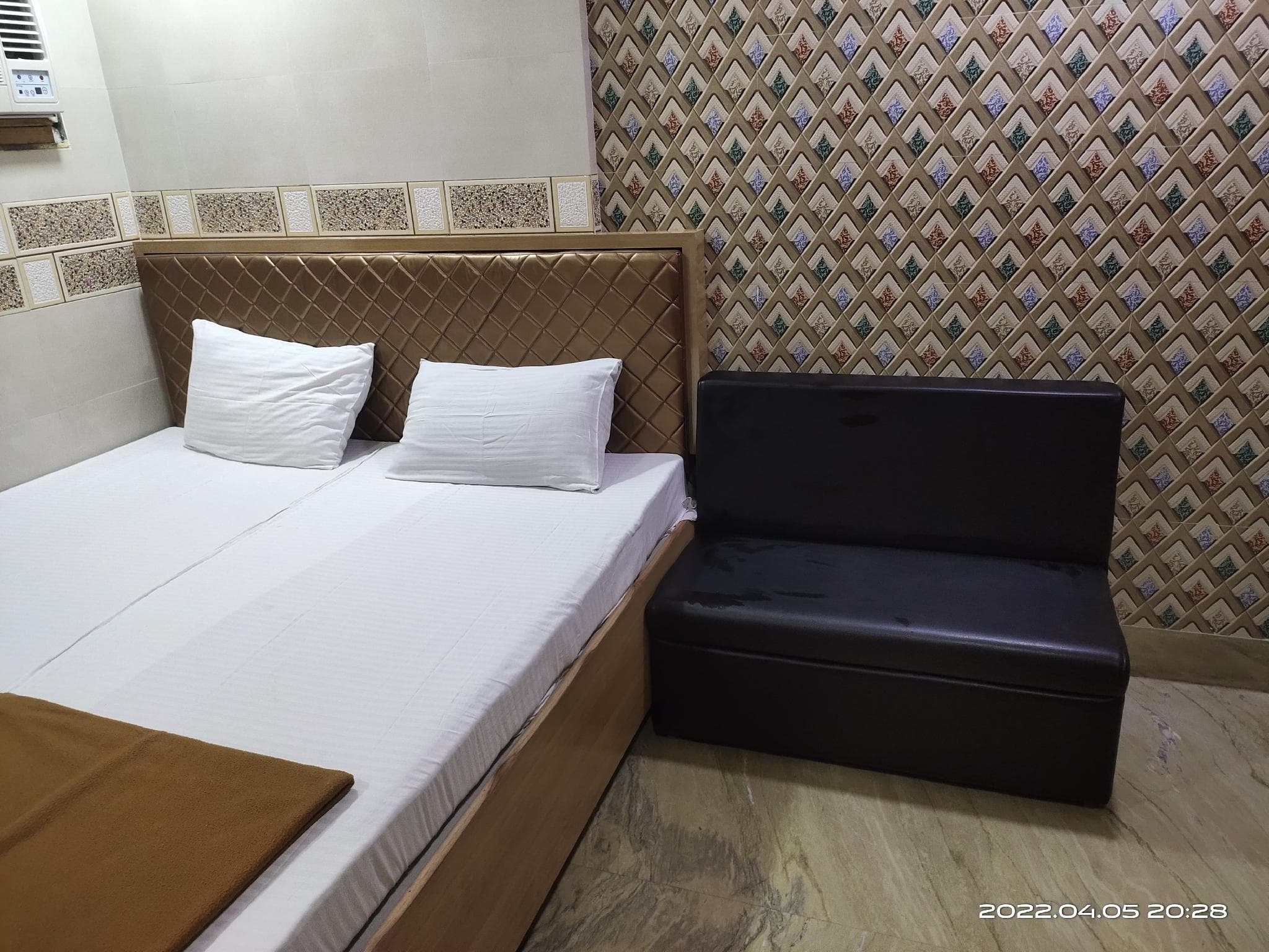 HOTEL SAI SHRADHA photo 2