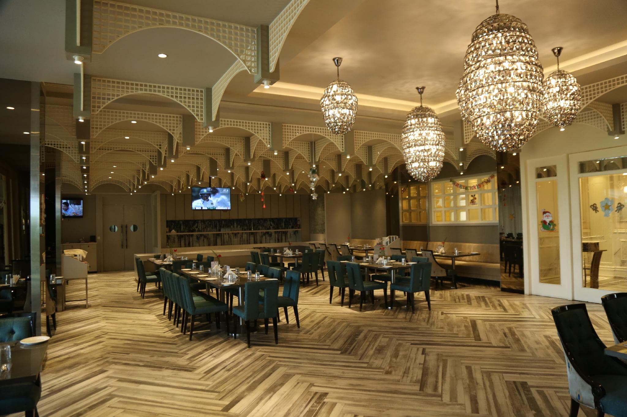 Seven Eleven Hotels & Club photo 3