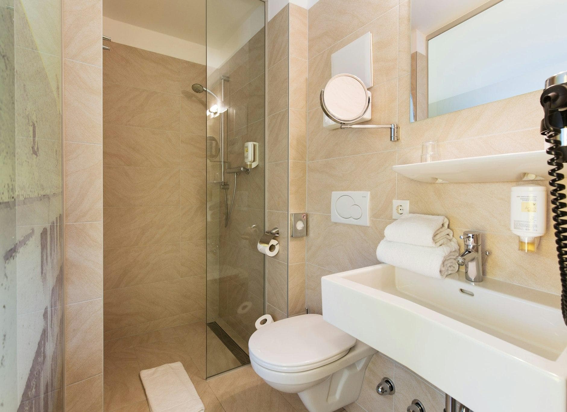 Basic Hotel Innsbruck photo 5