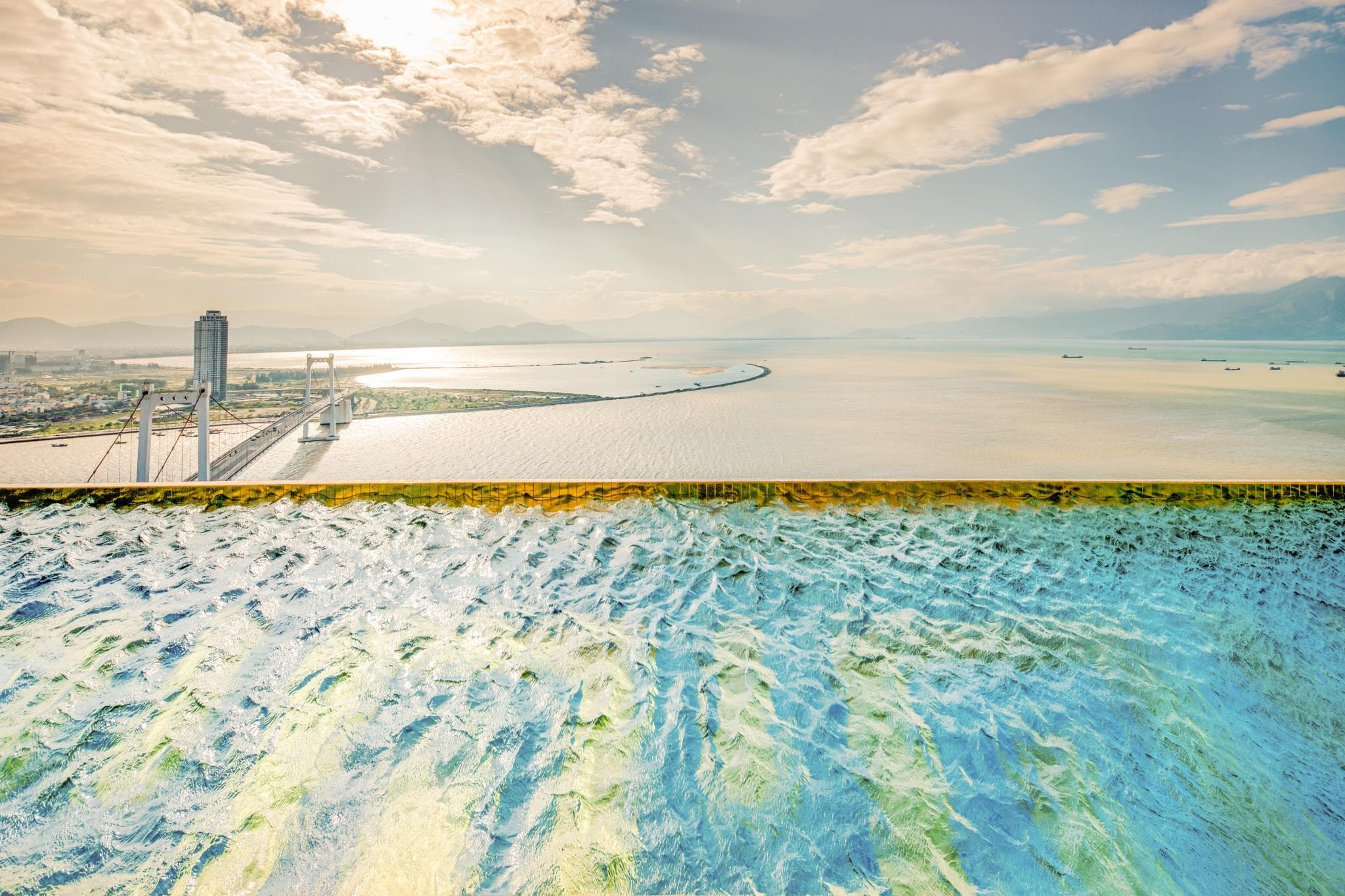 Wyndham Danang Golden Bay photo 4