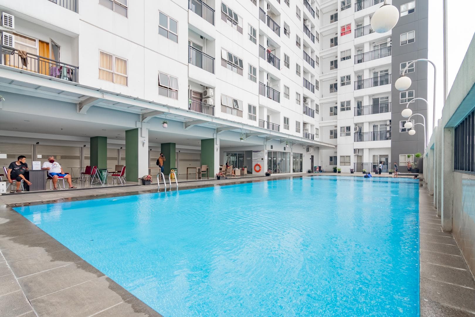 RedLiving Apartemen Mekarwangi Square - M Express