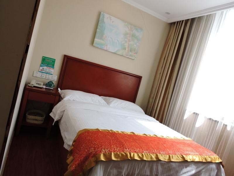 GreenTree Inn Linyi Feixian Jianshe Road Express Hotel photo 2