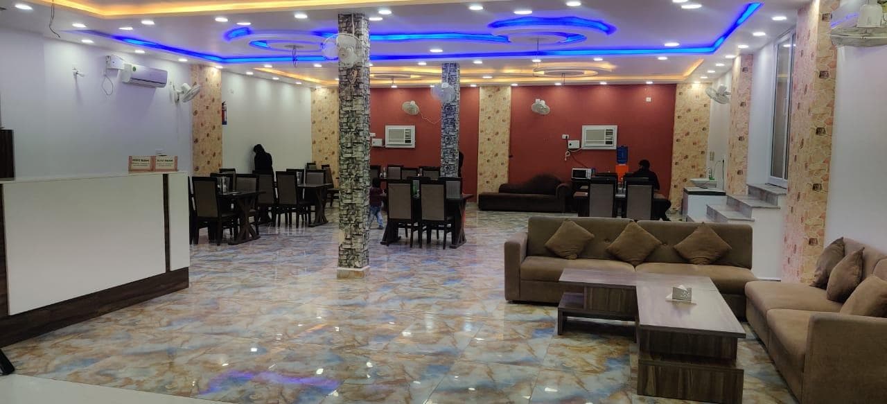 HOTEL AWADH PALACE photo 3