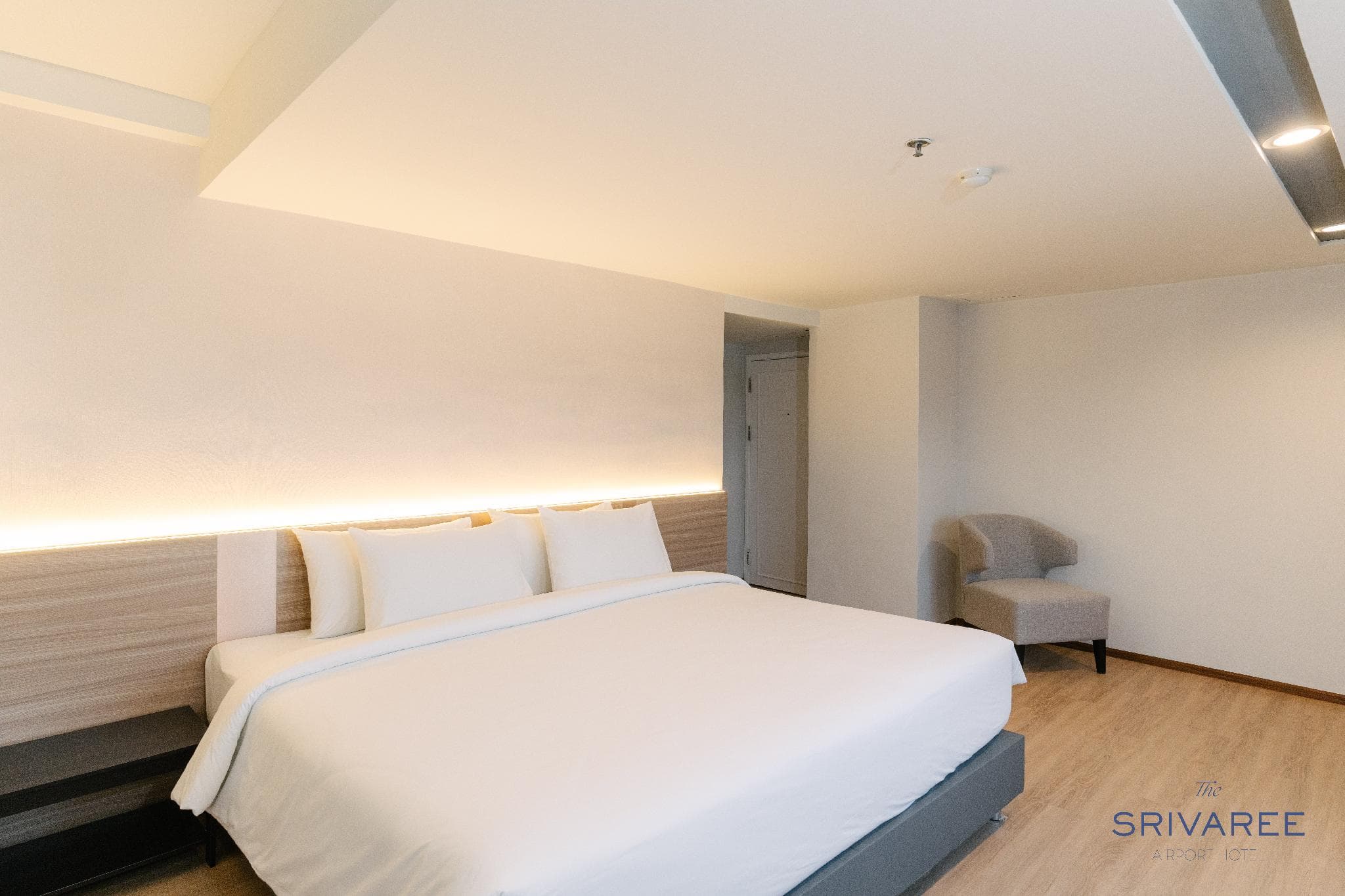 Le Srivaree Suvarnabhumi Airport Hotel photo 2