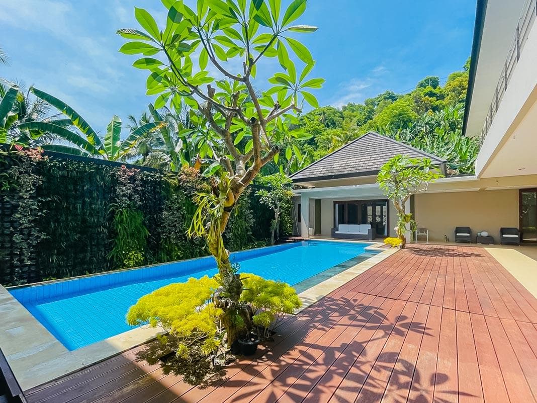 merbau luxurious villa senggigi by the lavana (5 bedroom villa)