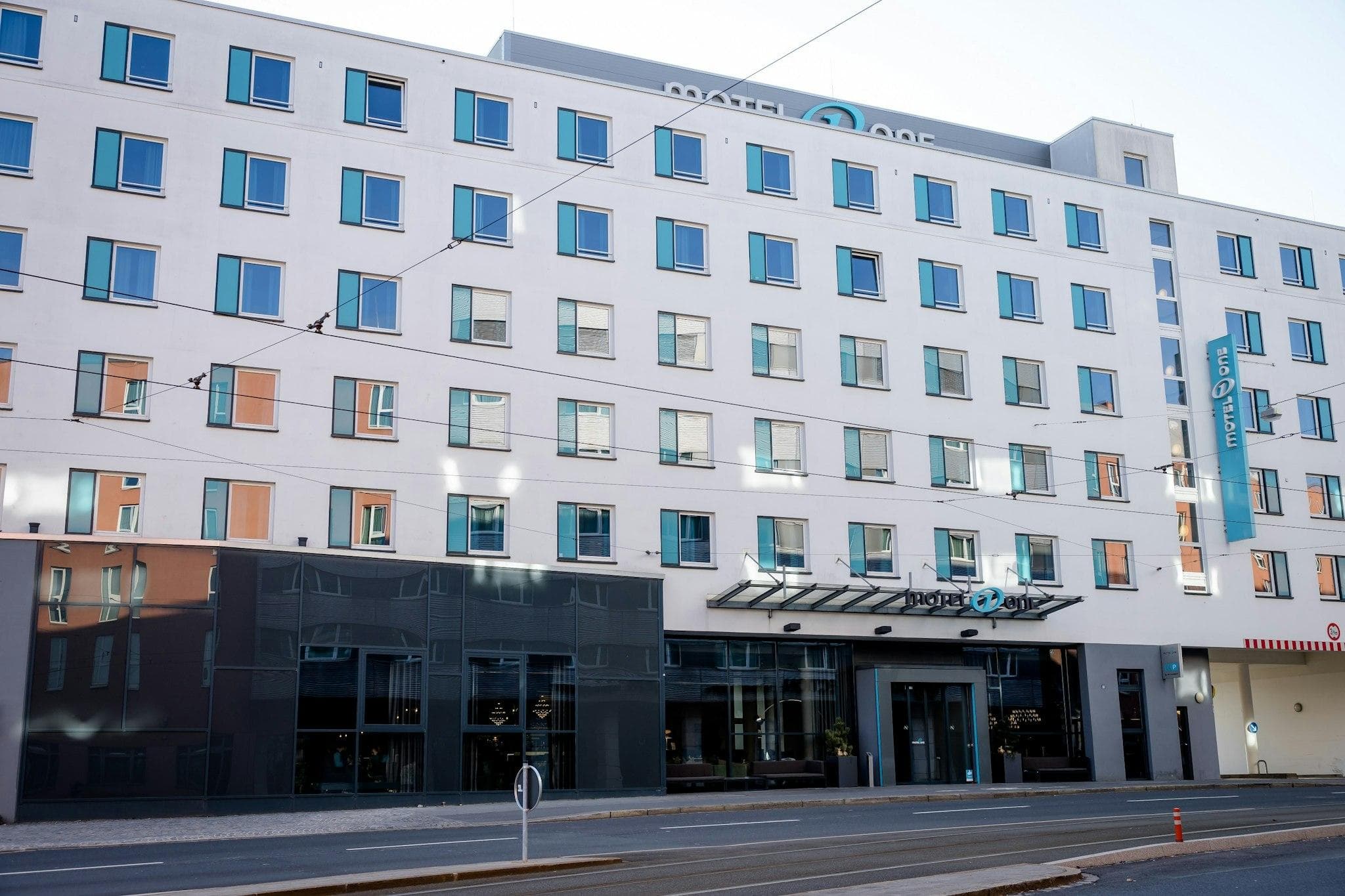 Motel One Nurnberg-City photo 3