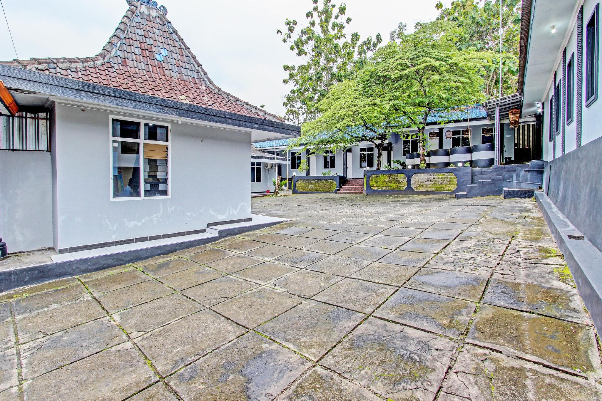 OYO 92287 Hotel Aji Mantoro photo 5