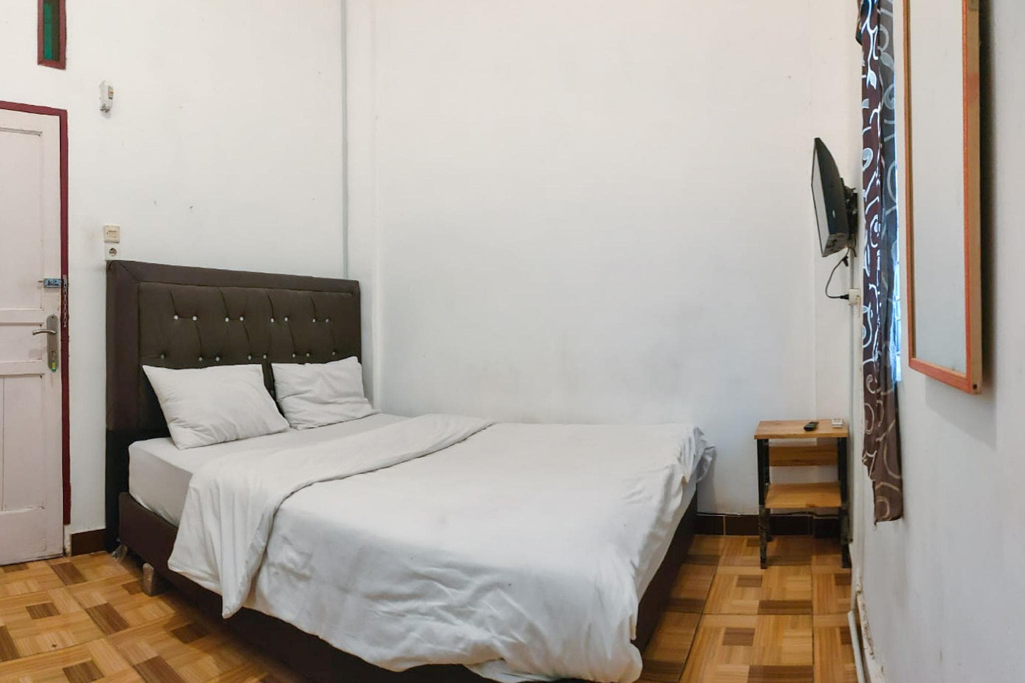 Johje Guest House Medan Mitra RedDoorz