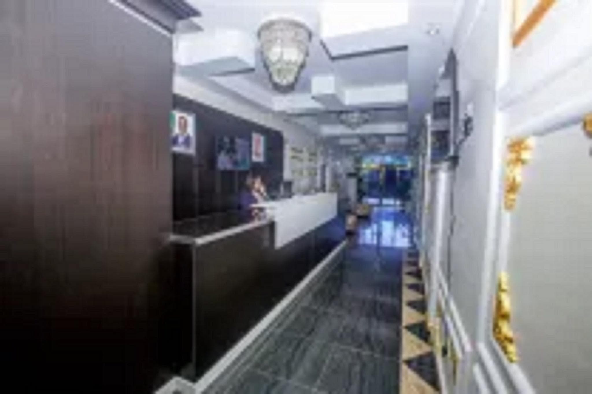 Doreen Grand Hotel and Suites photo 5