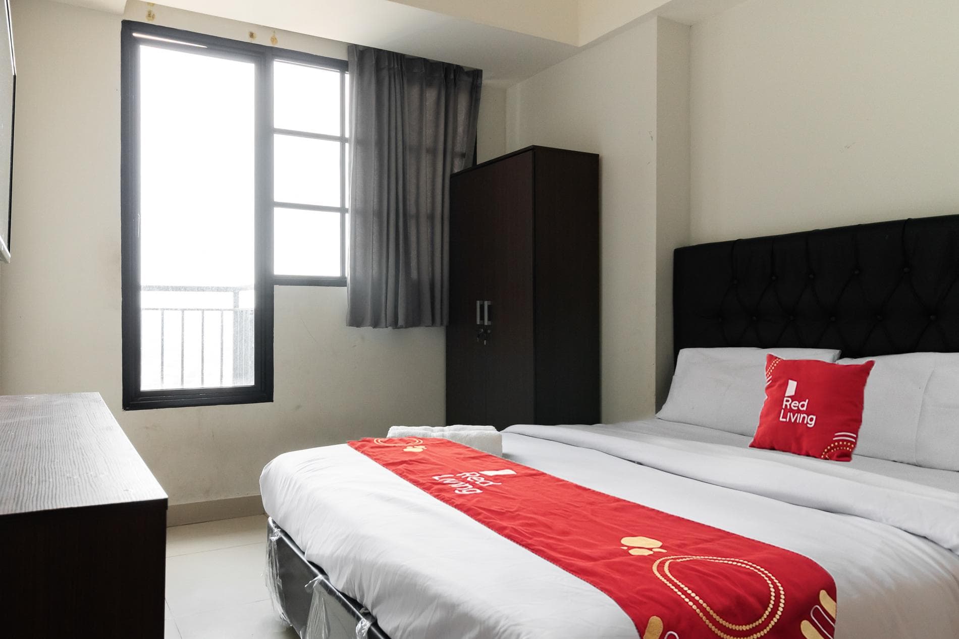 RedLiving Apartemen Evenciio - Ens Room photo 2