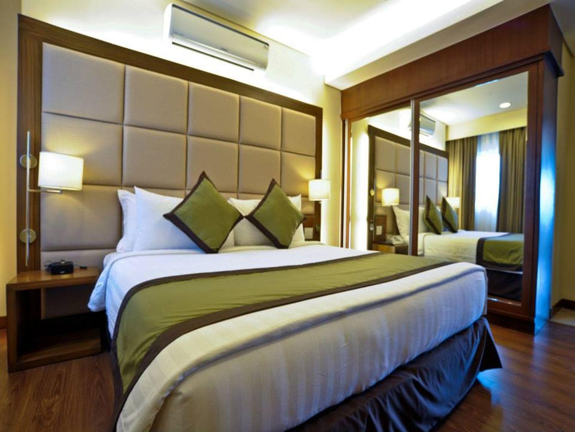 SanTomas Suites photo 2