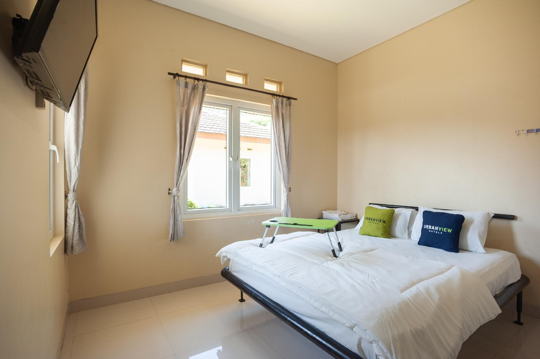 Urbanview Resort Adang Zecky Cisarua Puncak by RedDoorz photo 2