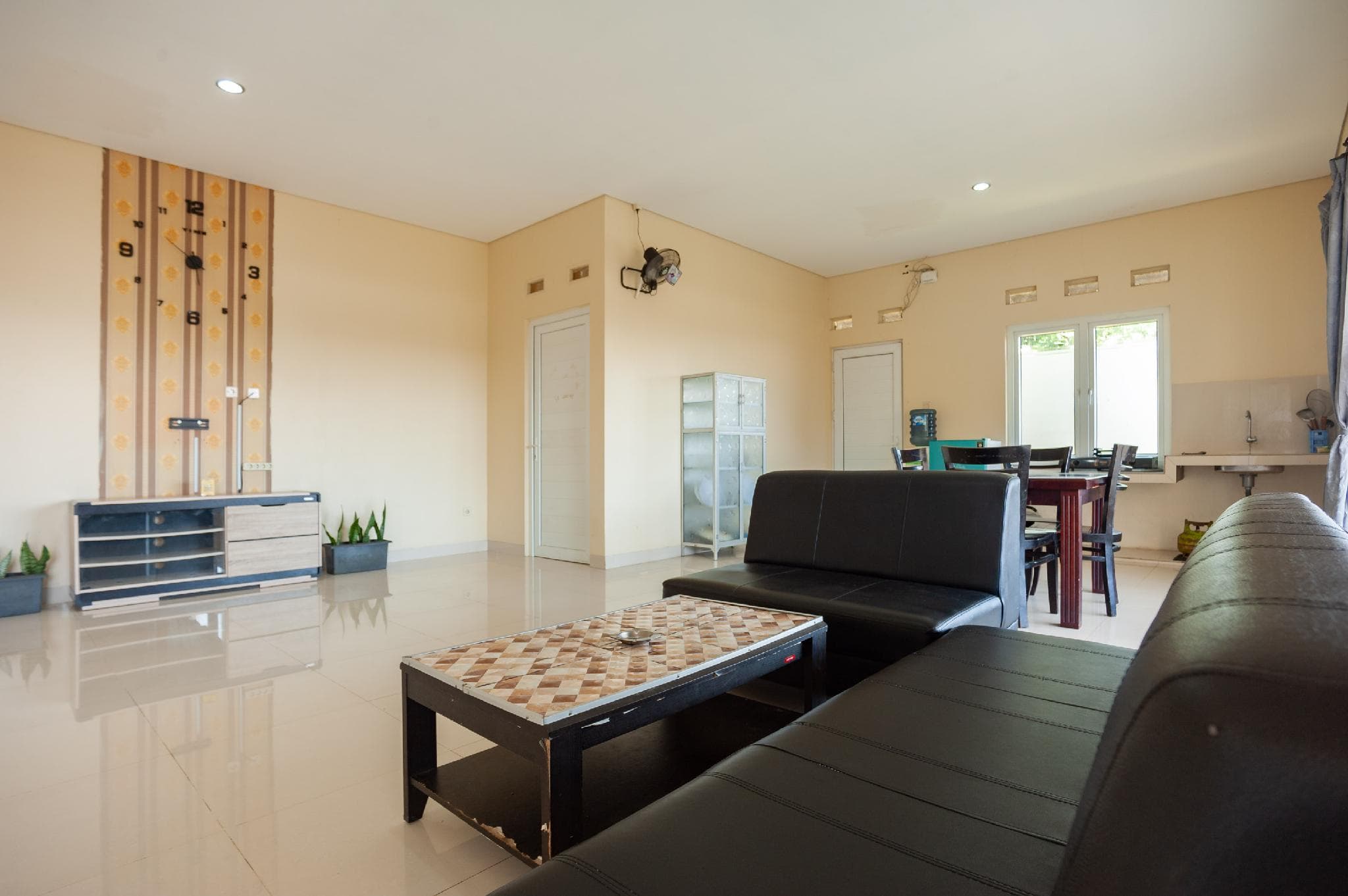 Urbanview Resort Adang Zecky Cisarua Puncak by RedDoorz photo 4