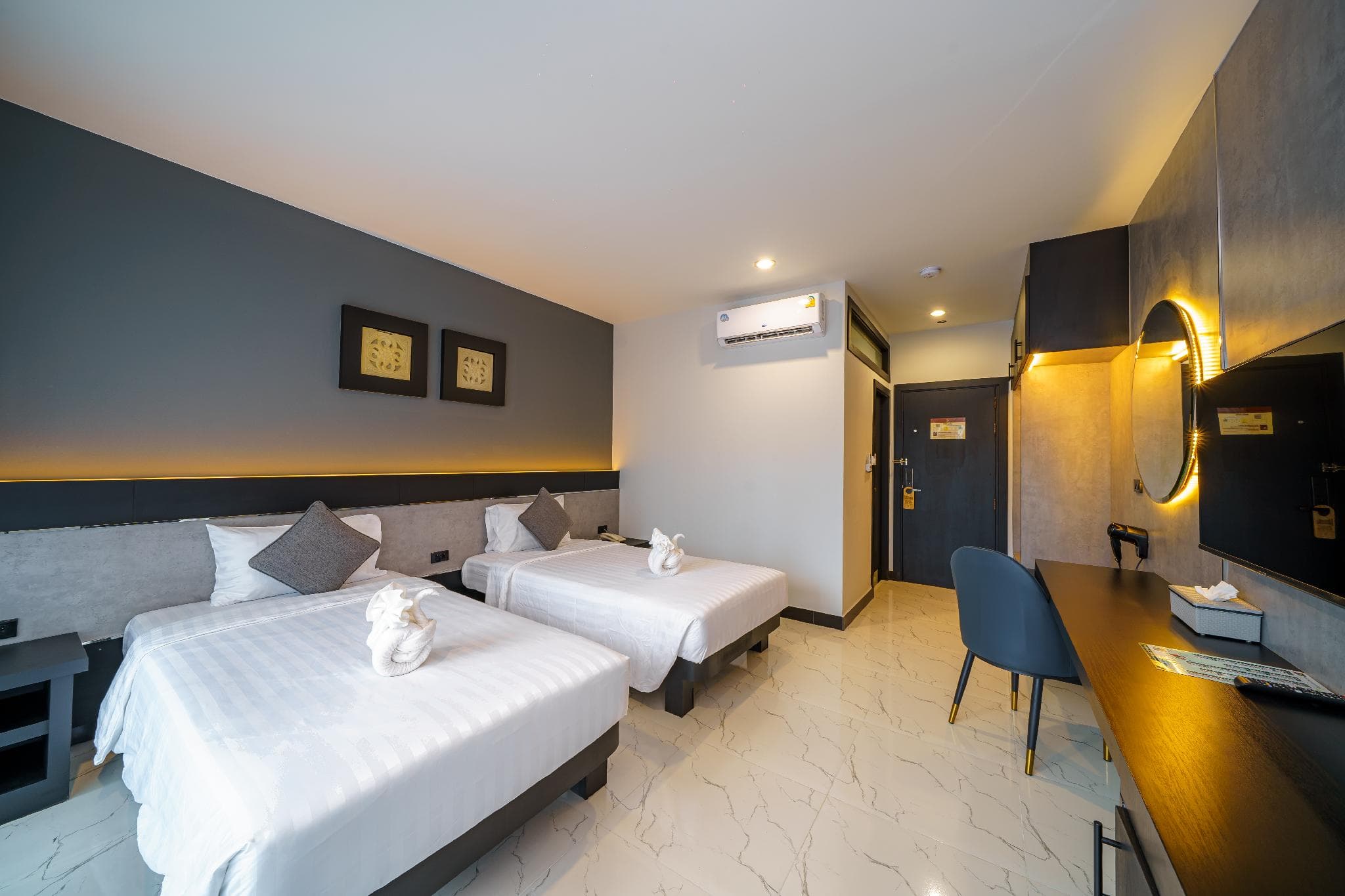 LHC HOTEL AND RESORT photo 2